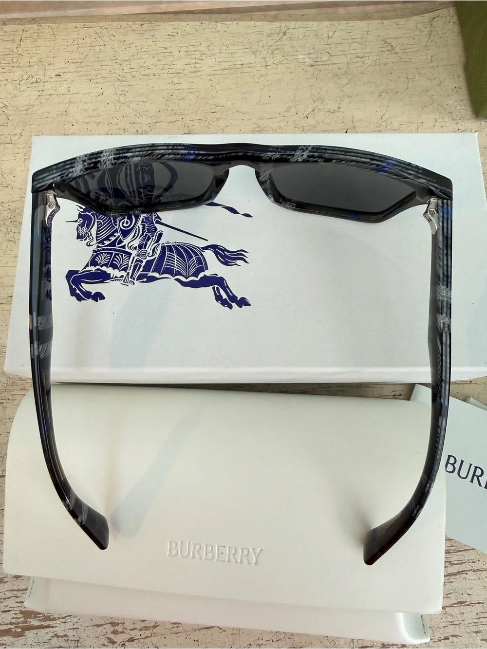 Burberry Black Square-Edge Men’s Sunglasses brand new in box